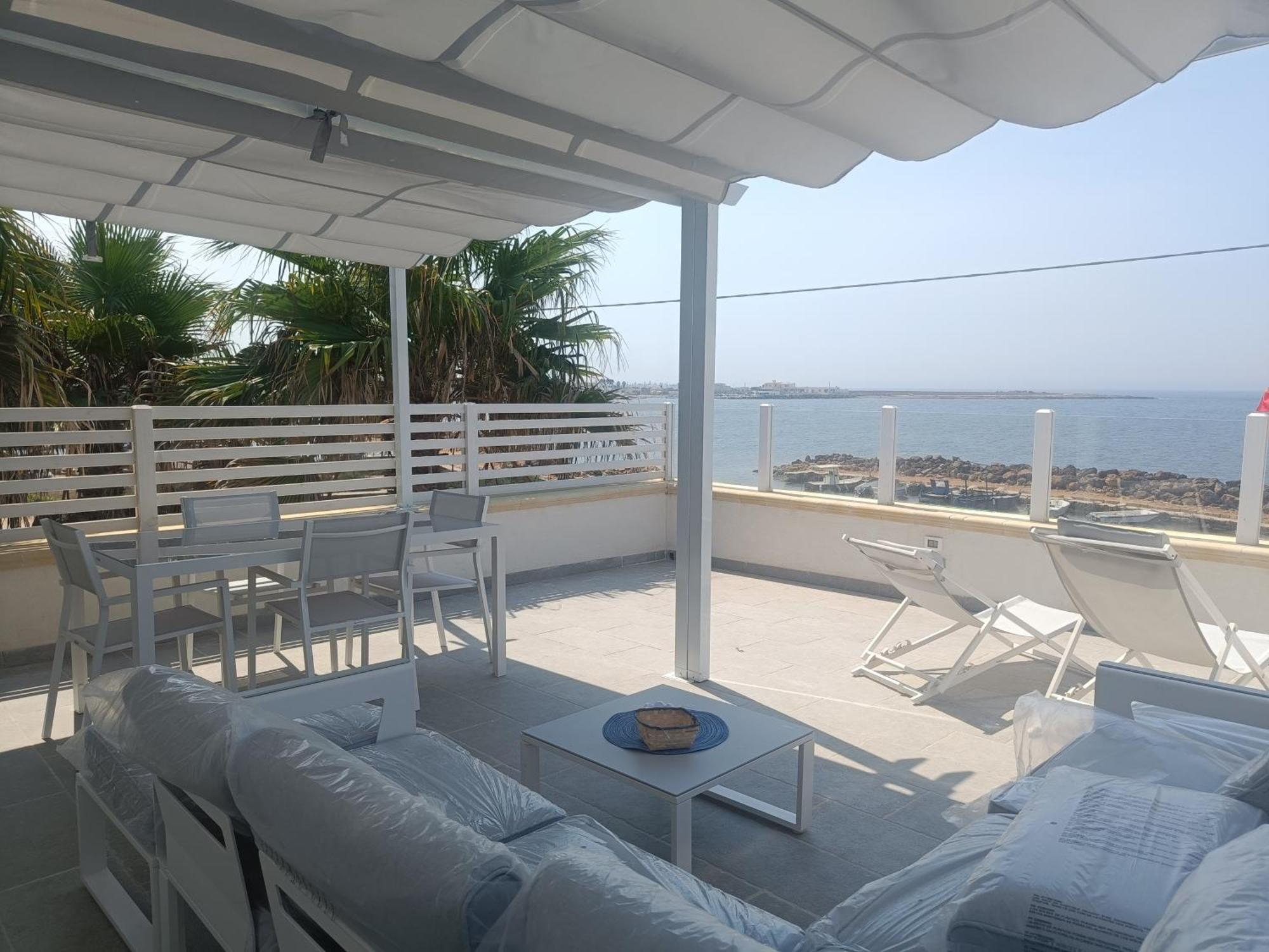 Divino Appartamenti Vista Mare Petrosino Exteriér fotografie